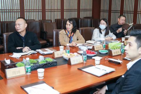 罗湖区人大常委副主任谭会茹一行莅临杏彩娱乐调研