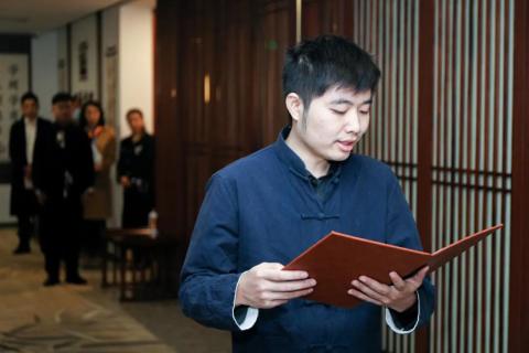 罗湖区人大常委副主任谭会茹一行莅临杏彩娱乐调研