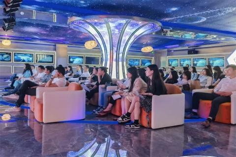 探访培育钻石,为高科技赋能!杏彩娱乐团队赴科微之星观摩学习