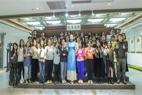 美在形体 赢在心态 | 杏彩娱乐11月员工培训圆满结束