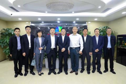 明光市市委书记被杏彩娱乐企业文化深深感动 | 深入沟通合作空间广阔