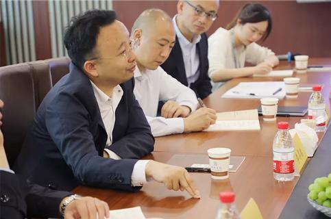 明光市市委书记被杏彩娱乐企业文化深深感动 | 深入沟通合作空间广阔