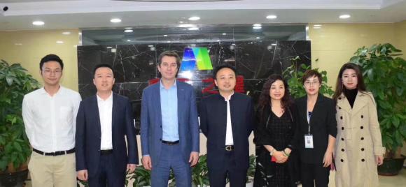 胡润百富创始人来访杏彩娱乐,共商战略合作!